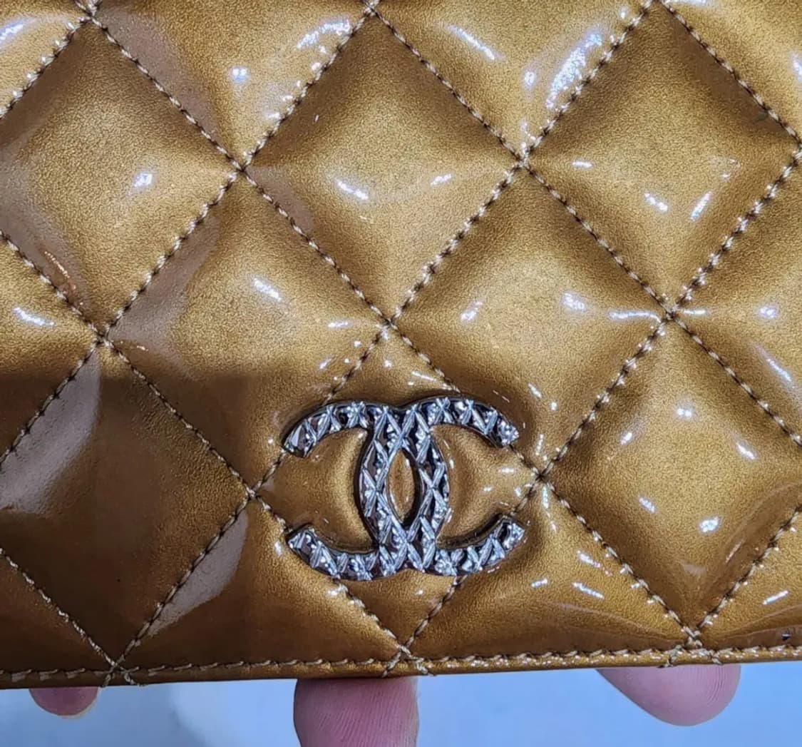 샤넬 페이던트 금장 큐빅 장지갑 상품이미지3