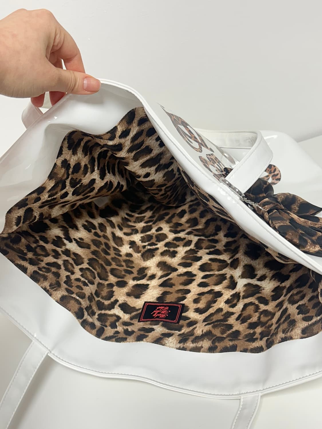 베이비메탈클럽 에나멜 백 화이트 상품이미지4