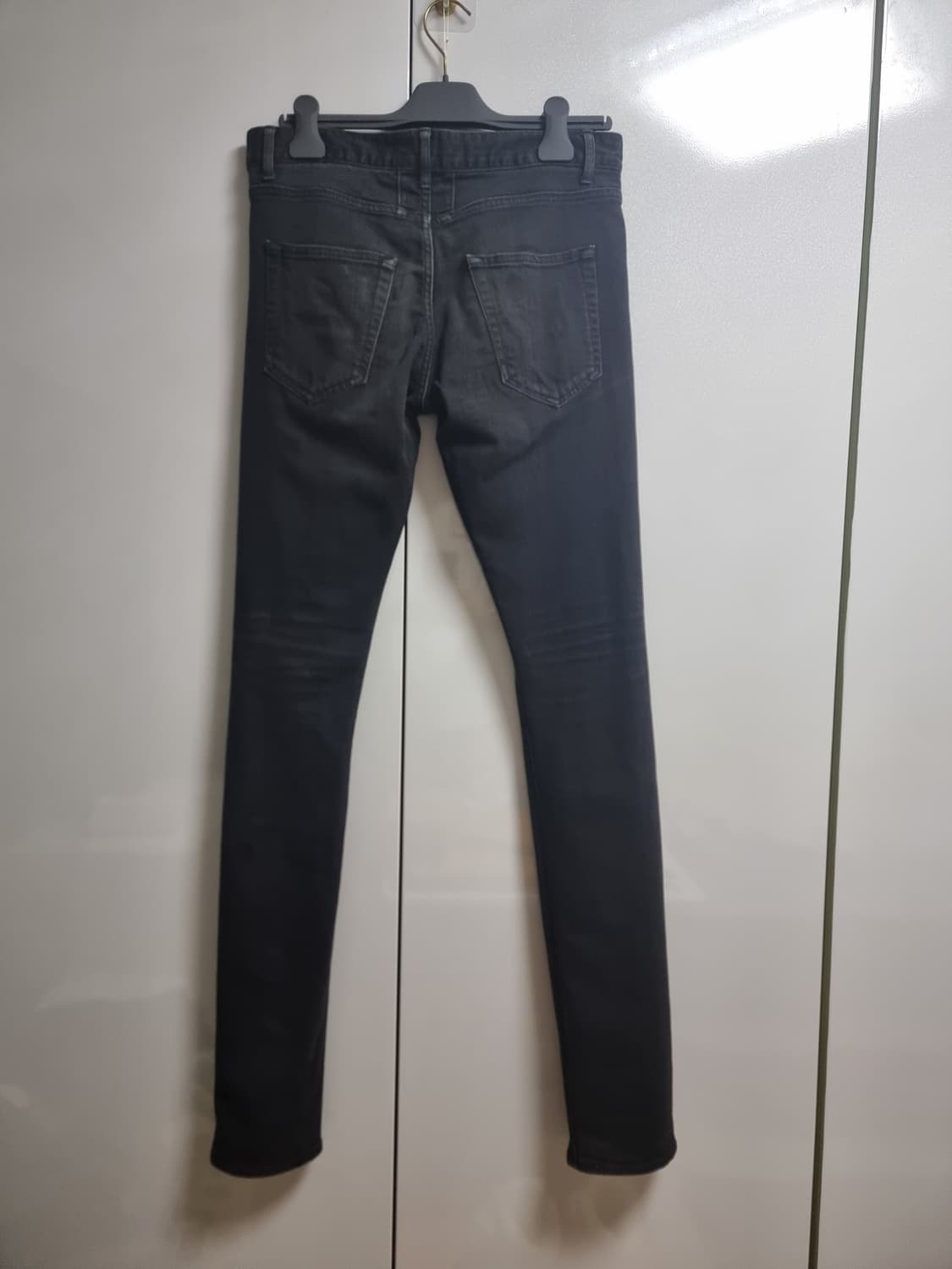 에디시즌 생로랑 무릎 디스진 무파진 블랙 상품이미지3