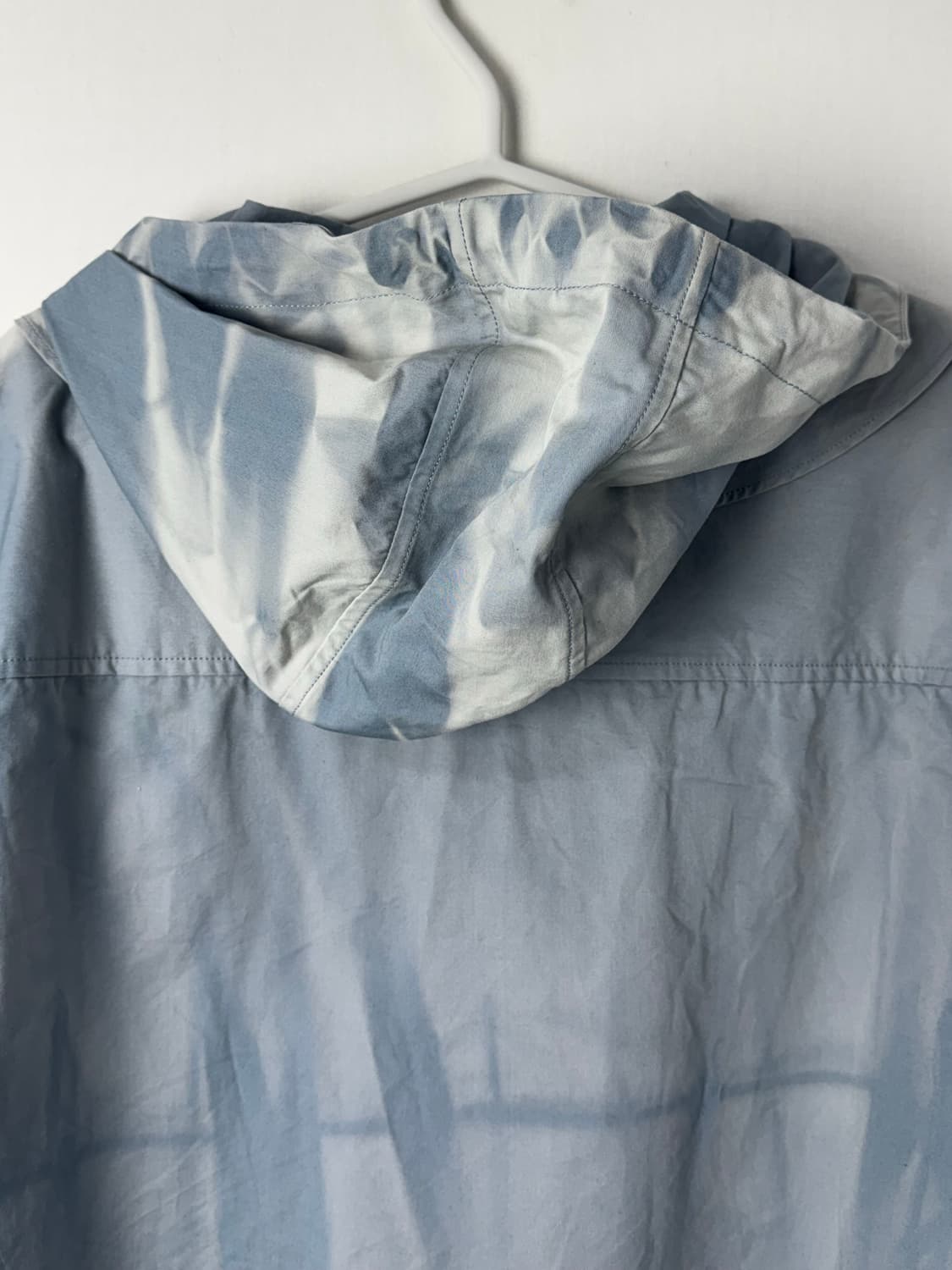 지용킴 블루 썬블리치 후드셔츠 상품이미지4