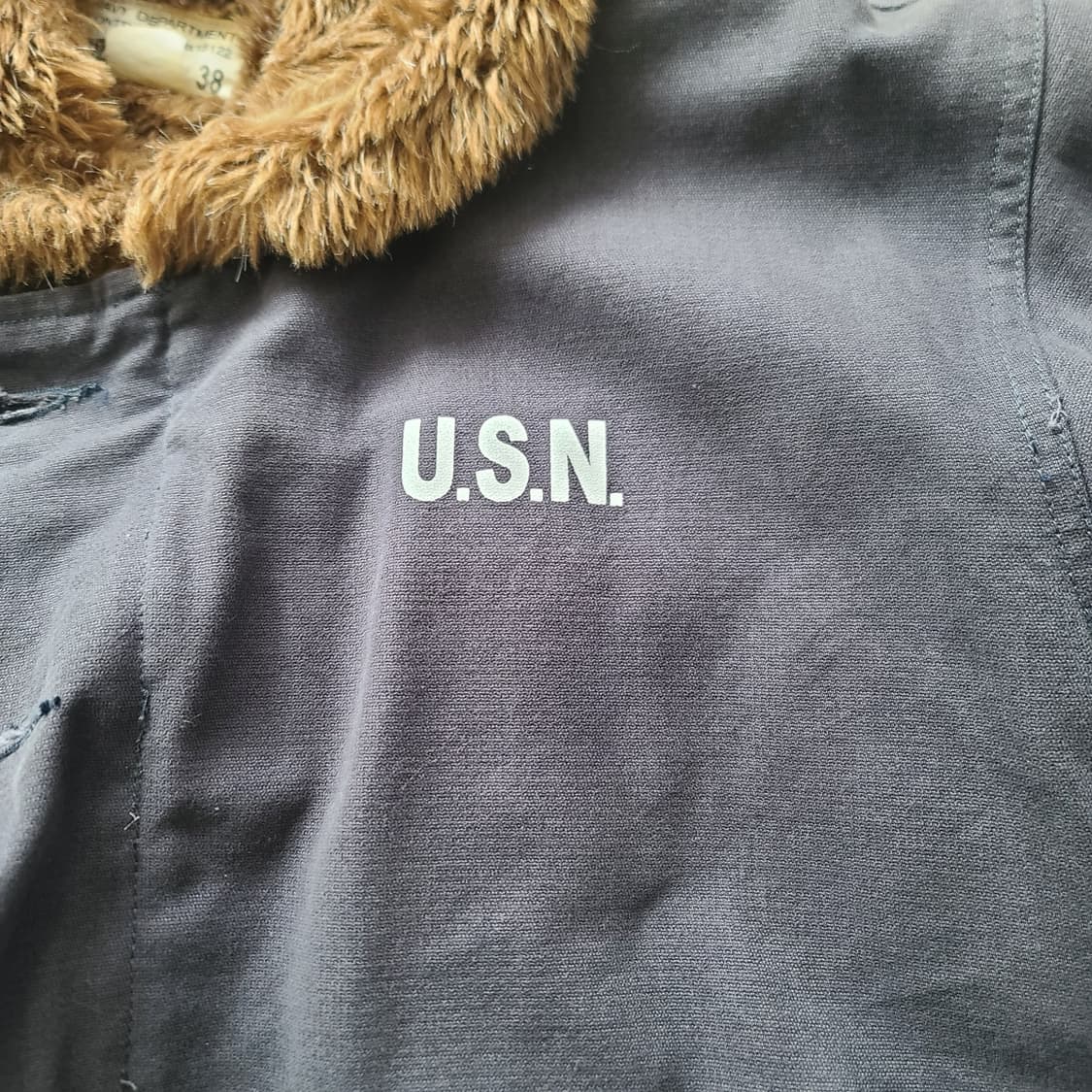 ymclky 네이비 덱자켓 38싸이즈 팝니다.
총장69 가슴49  95~ 상품이미지2