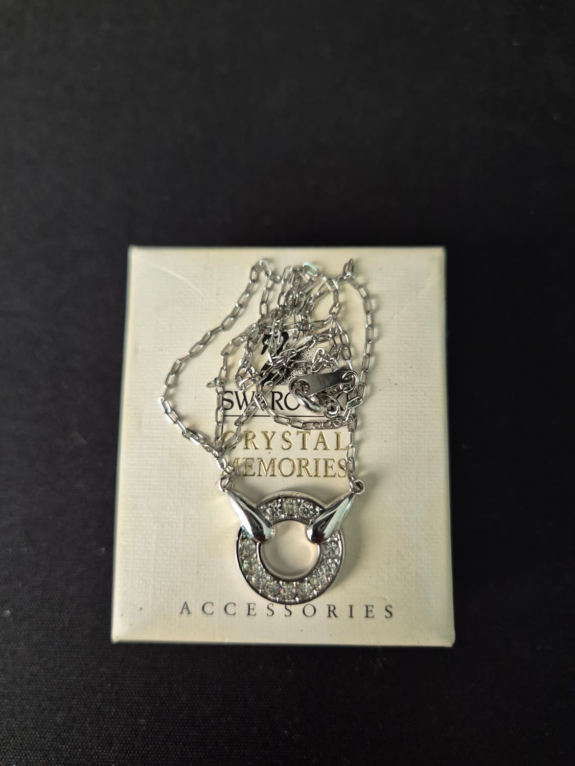 닥스 & 스와브스키 브로치 앤 목걸이 일괄판매 상품이미지3