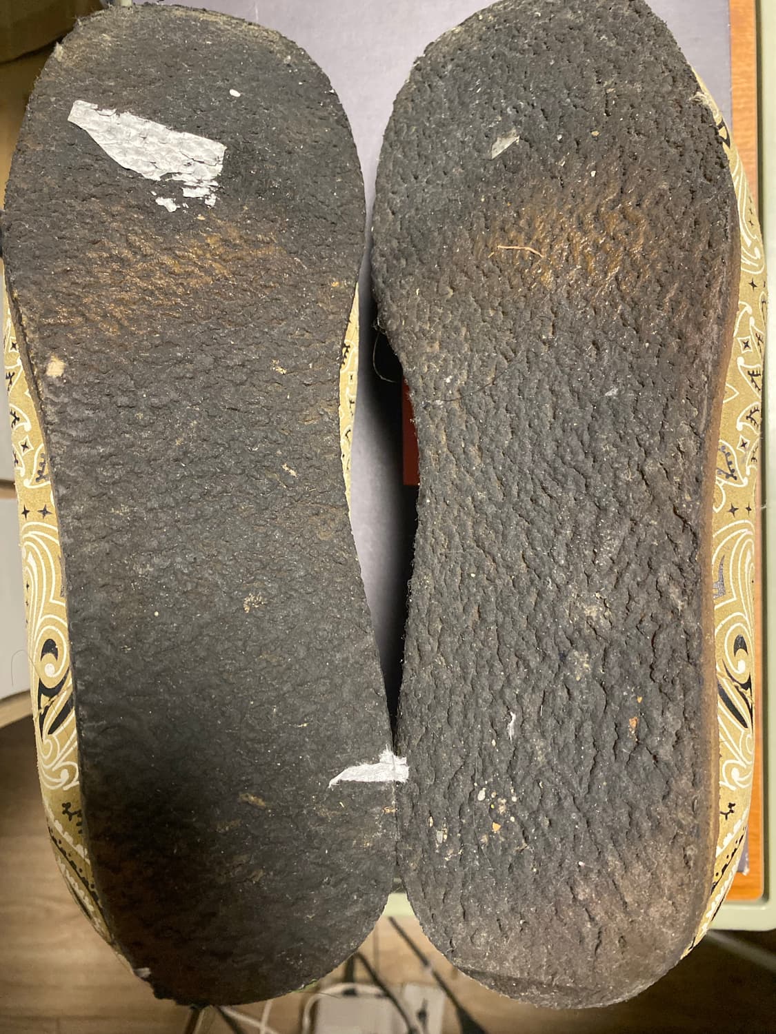 슈프림 x클락스 왈라비  상품이미지4