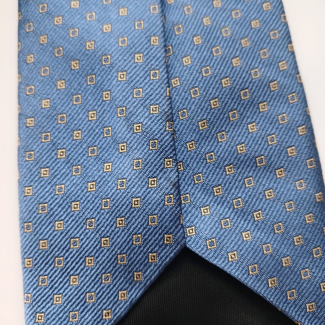 듀퐁 실크 블루 다이아몬드 패턴 넥타이 8.6cm A등급 A18791
 상품이미지9