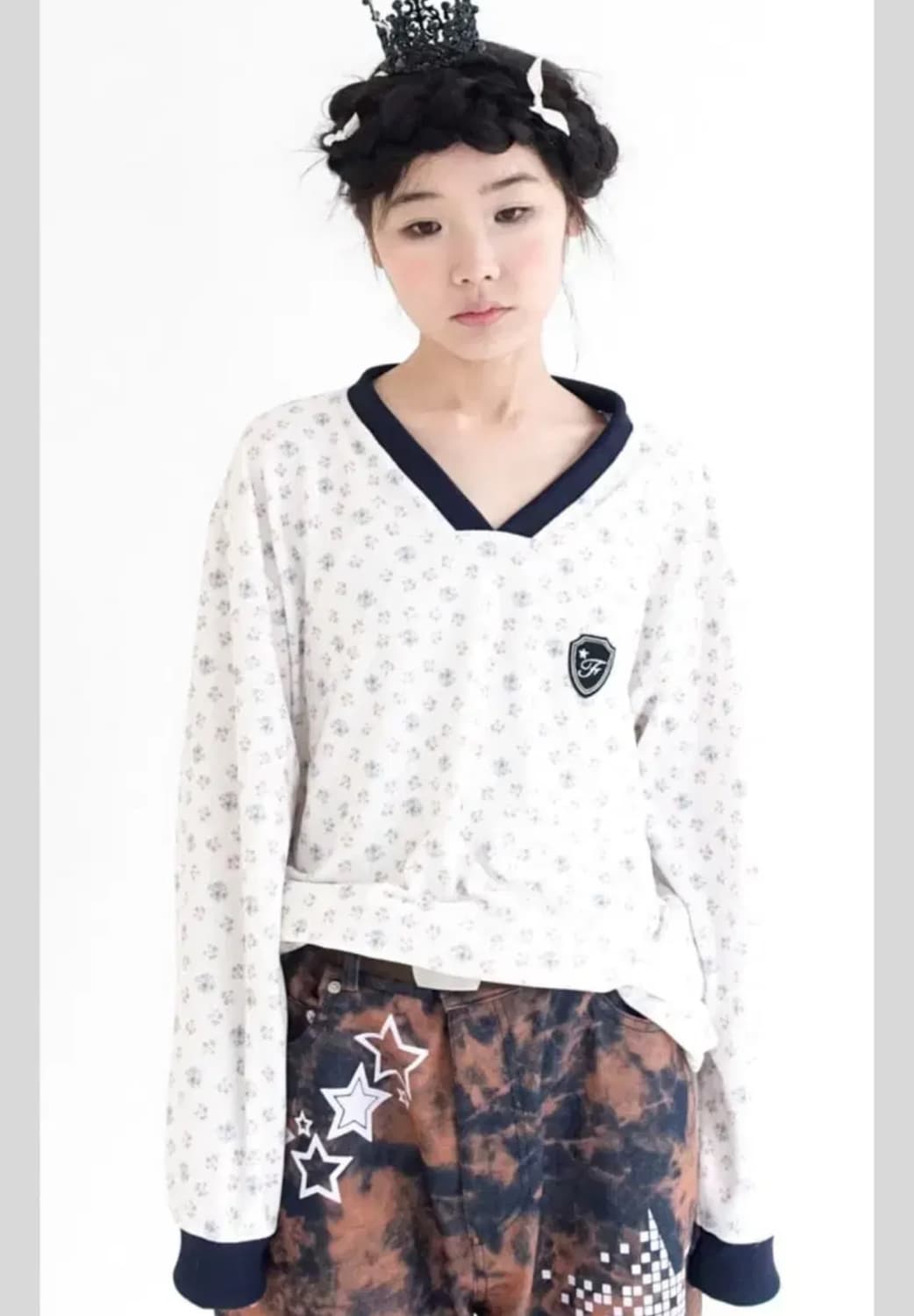 샵페어리 플라워 브이넥 티셔츠 상품이미지1