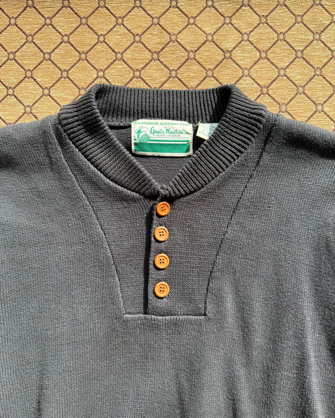 브라운 패치 니트 상품이미지1