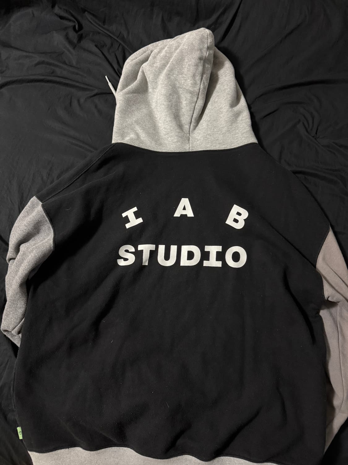 아이앱스튜디오X카카오프렌즈 (니니즈 죠르디) 후드집업 L 상품이미지2