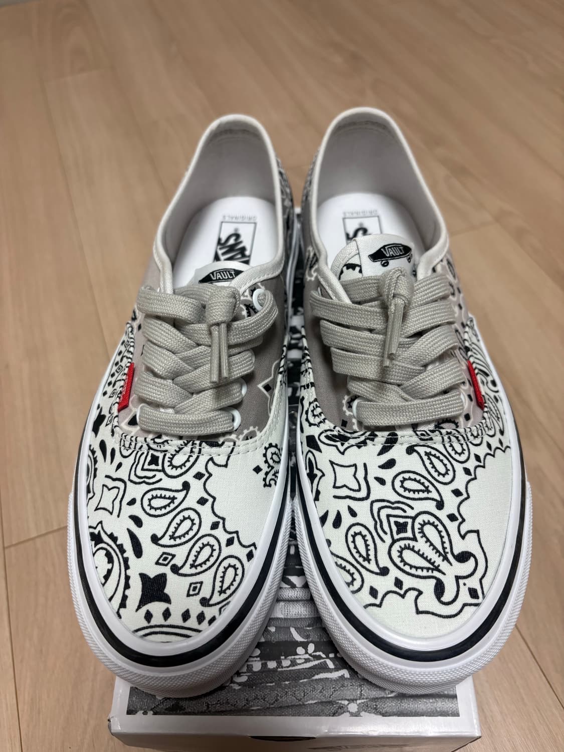 반스 볼트 베드윈 앤 더 하트브레이커스 볼트 어센틱 LX 그레이 상품이미지3