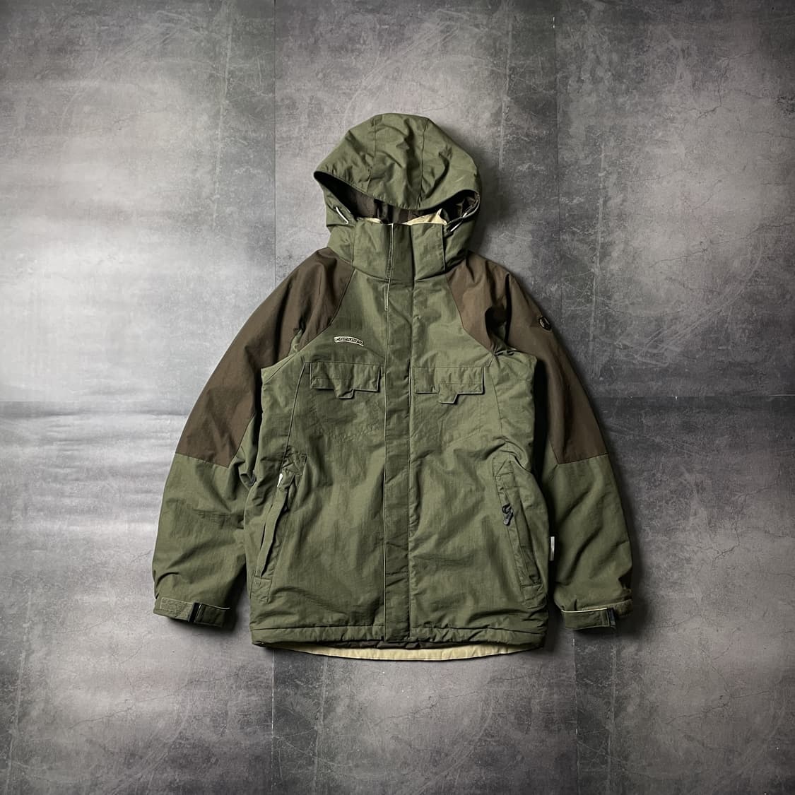 COMLUMBIA 컬럼비아 빈티지 카키 윈드브레이커 A00509 상품이미지1