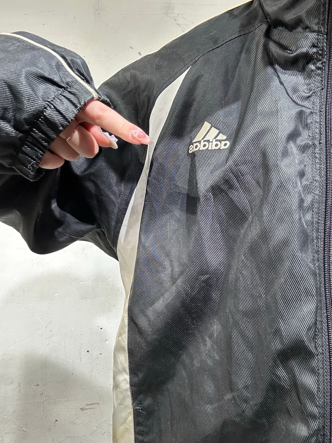 아디다스 블랙 화이트 사이드 라인 바람막이 트랙 자켓 L 상품이미지4