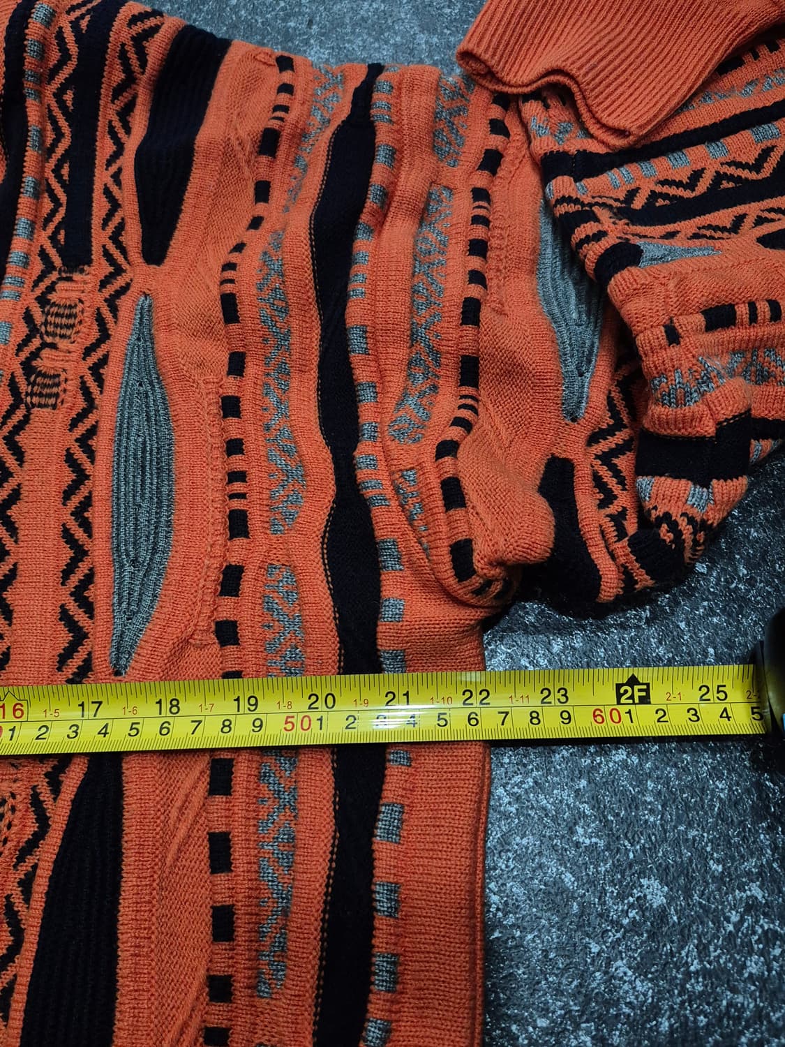 COGGI 오렌지 패턴 플레임 케이블 니트 남성 100사이즈 상품이미지6