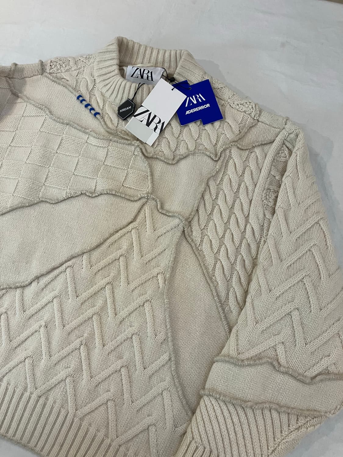 자라 X 아더에러 패치워크 오버사이즈 니트 스웨터 상품이미지4