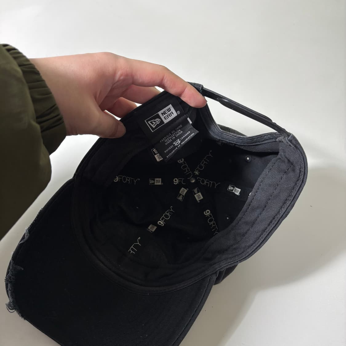 OS 뉴에라 블랙 빈티지워싱 데미지 볼캡 상품이미지5