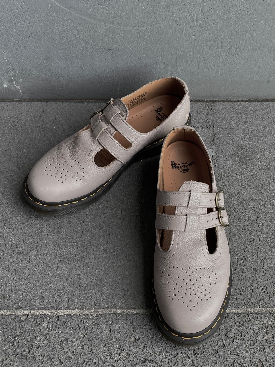 닥터마틴 메리제인 8065 버지니아 빈티지 토프 260 상품이미지1