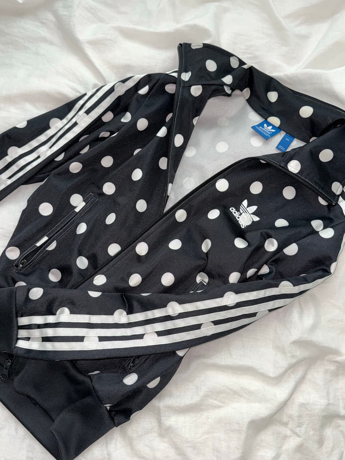 아디다스 도트 져지 85 S / 파이어버드 대장급 땡땡이 여자 블랙 집업 상품이미지1