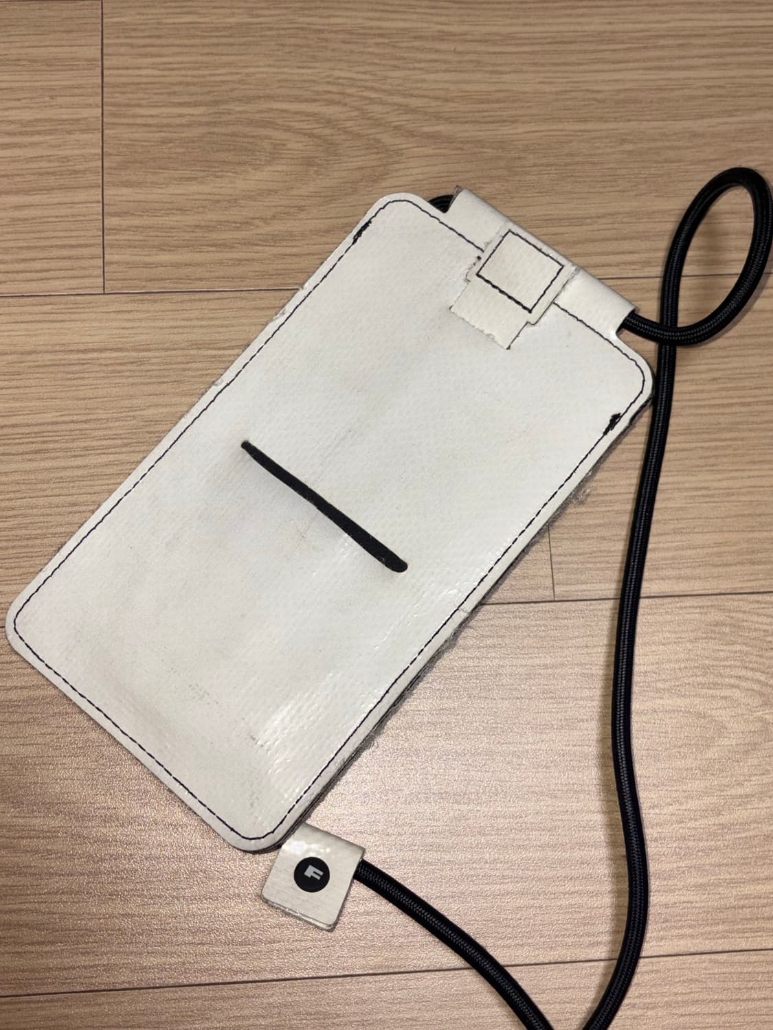 프라이탁 폭스 핸드폰 파우치 상품이미지2