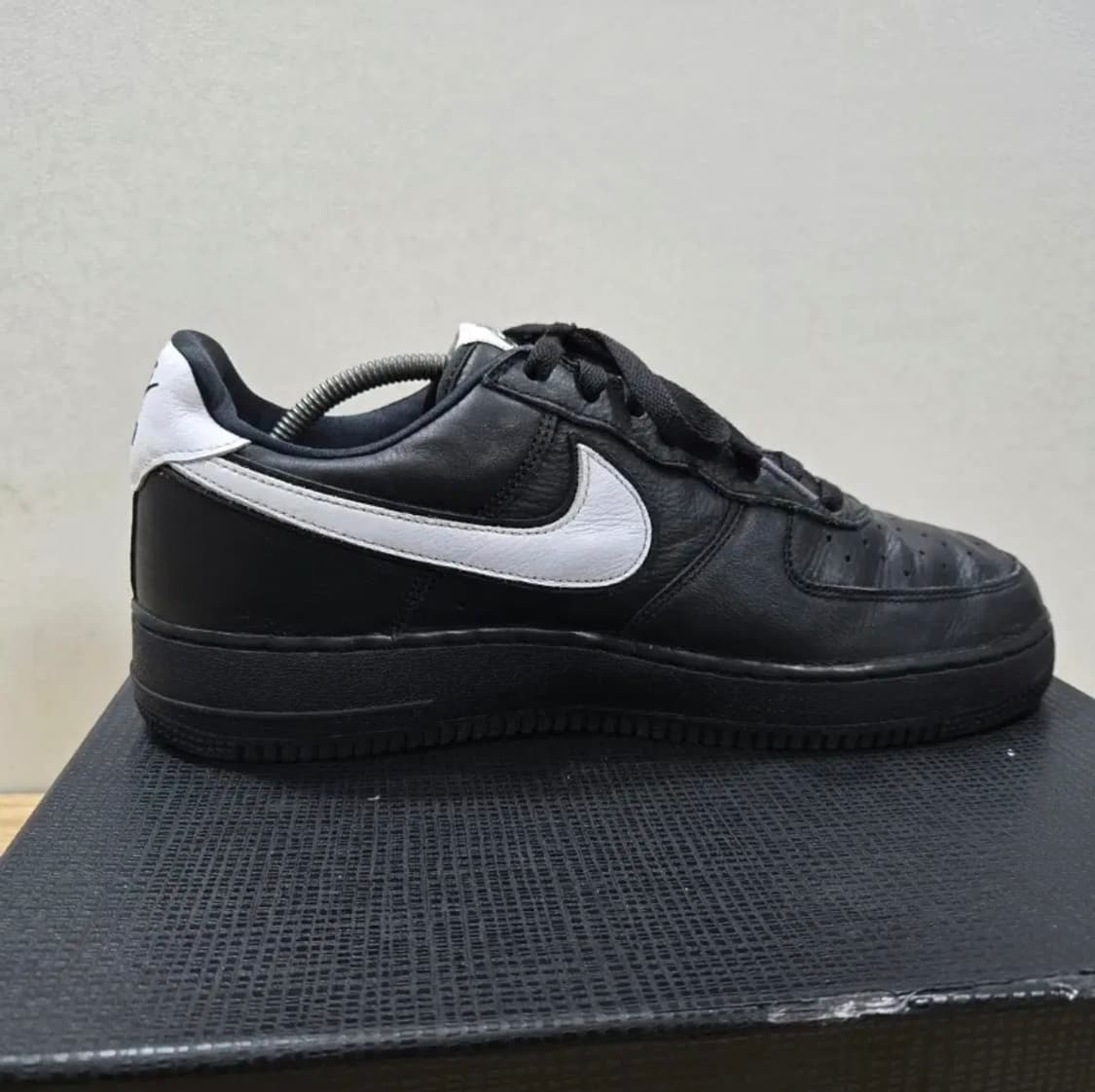 에어포스1 검흰 로우 285 상품이미지8