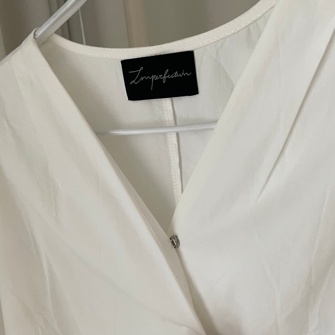 Imperfectiom 랩 블라우스 상품이미지3