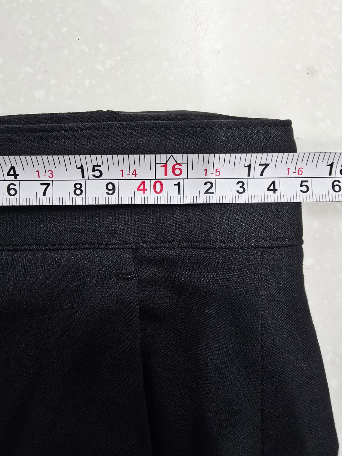 데상트 남성 블랙 반바지 상품이미지7