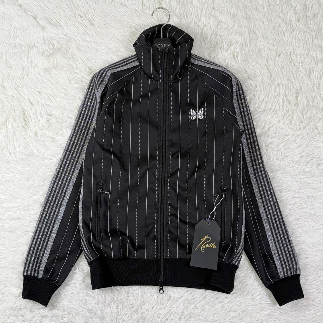 니들스 x 시티샵 스트라이프 트랙 자켓 블랙 상품이미지1