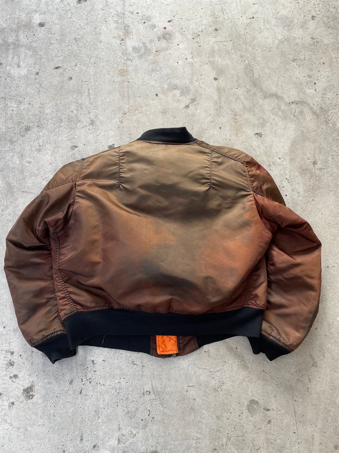 90s AlphaIndustries Distressed MA-1(USA) 상품이미지6
