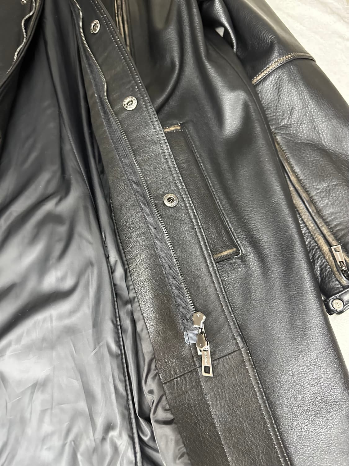 스튜디오테이블 소가죽 코트 상품이미지6