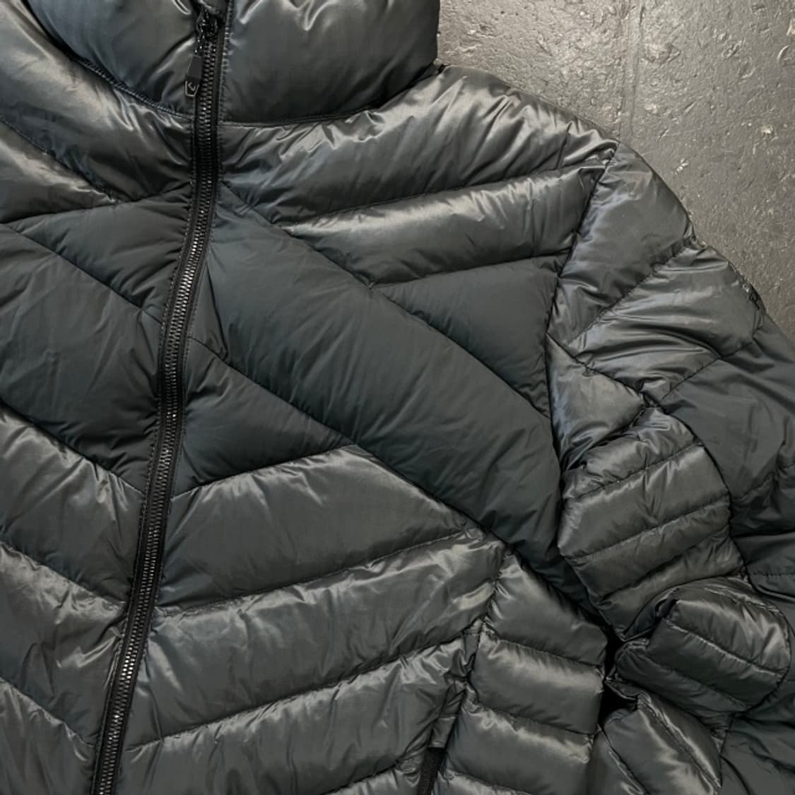 105 블랙야크 경량 패딩  상품이미지2