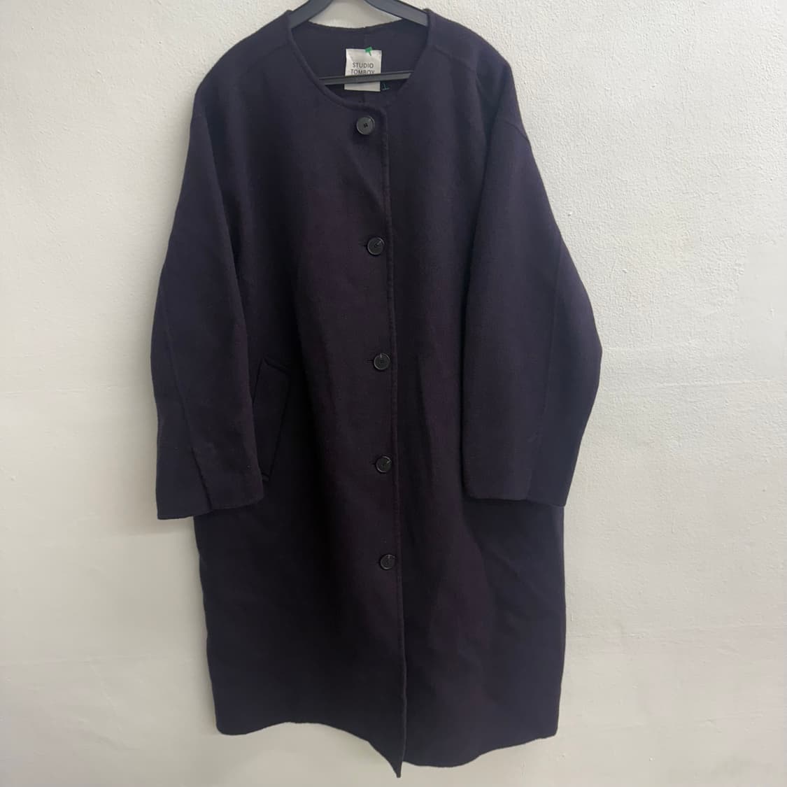 스튜디오 톰보이 19ss 오버핏 논카라 퍼플 롱 코트 (OS) 상품이미지1