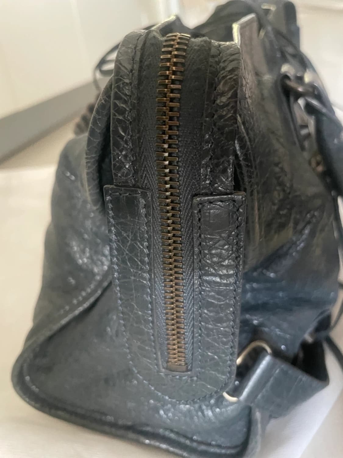 발렌시아가 모터백 라지 정품 상품이미지7