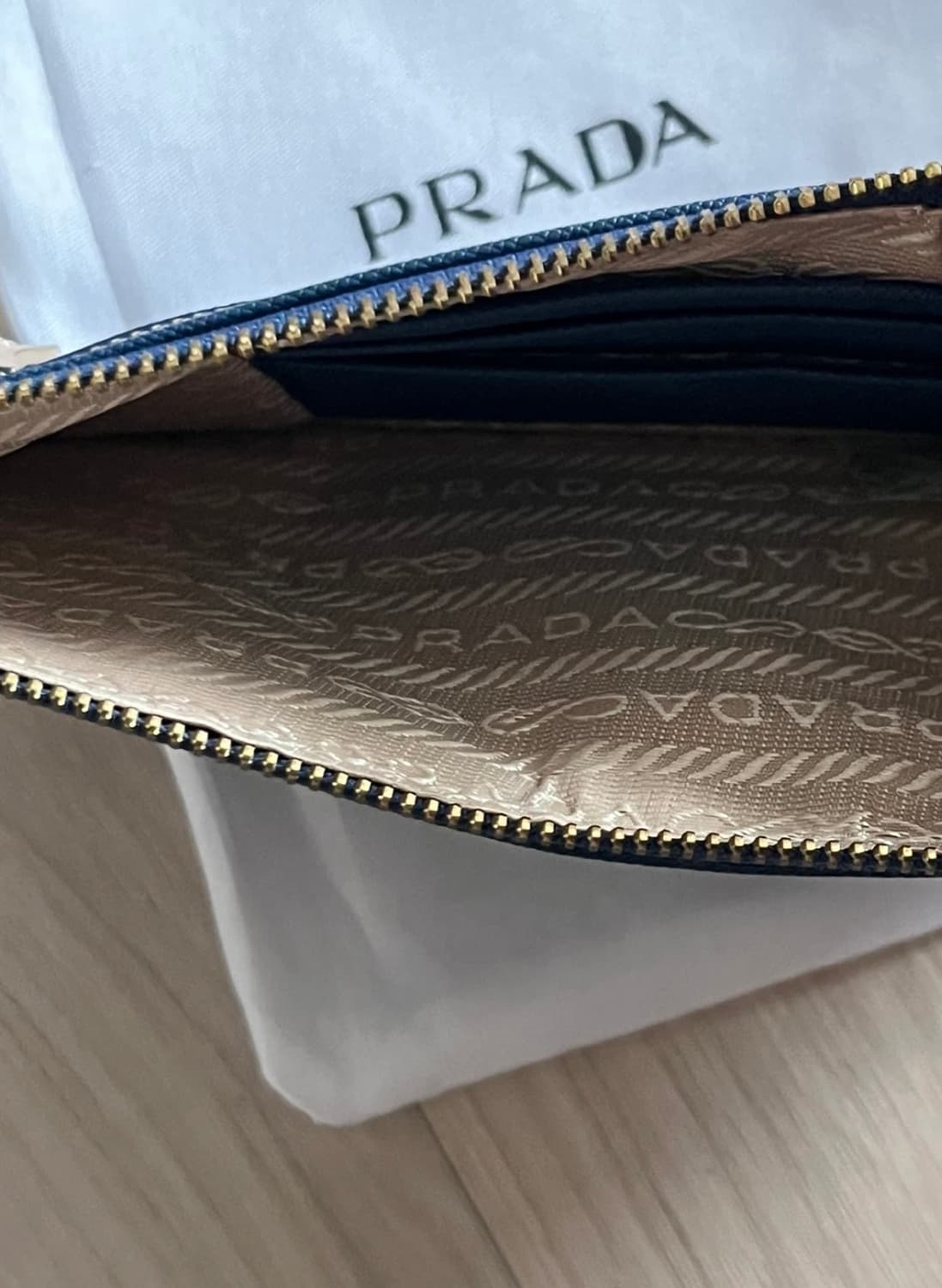 프라다 장지갑 파우치 상품이미지3