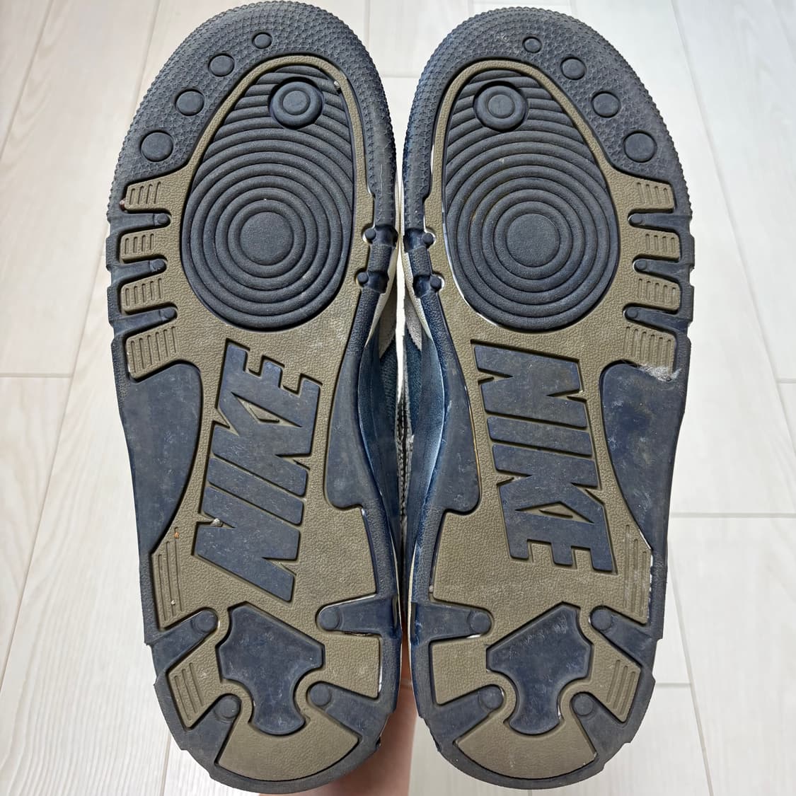 [270] 나이키 니고 리바이스 에어포스3 로우 상품이미지5