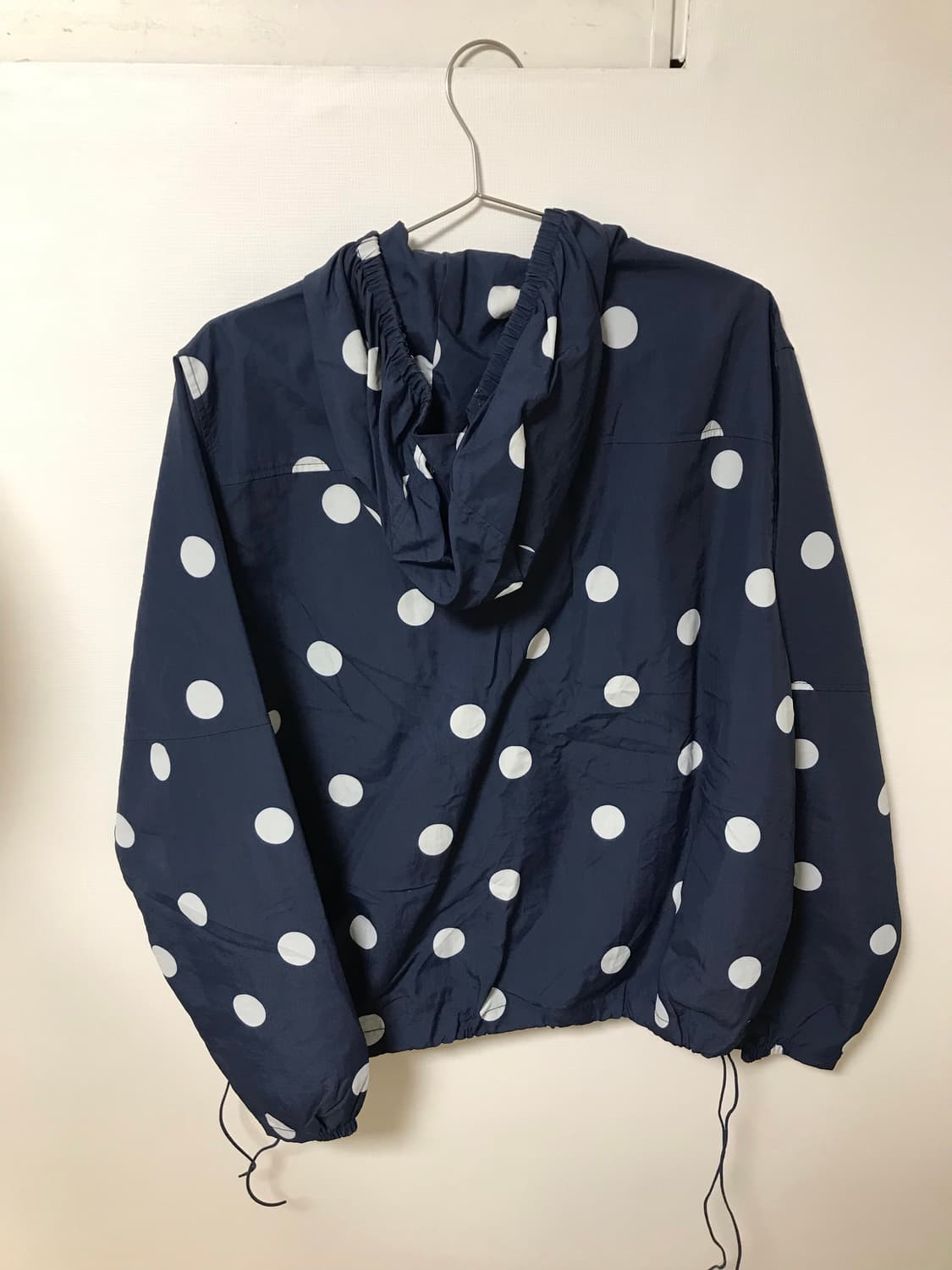 노컨텐츠 도트 바람막이 상품이미지3