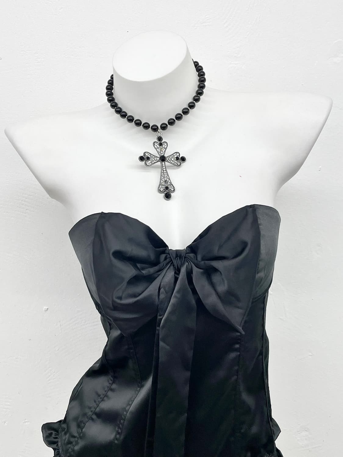 블랙 고딕 새틴 프릴 리본 코르셋 상품이미지2