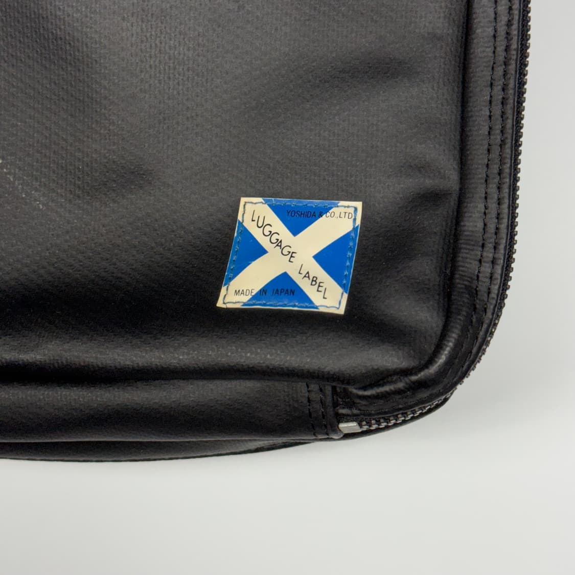 요시다포터 러기지라벨 뉴라이너 숄더백 블랙 상품이미지4