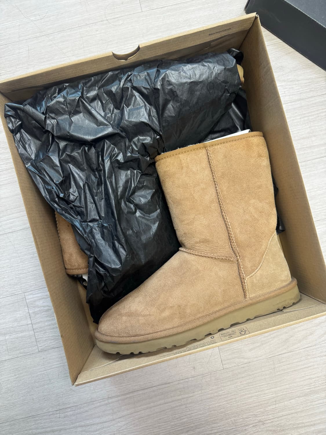 어그 클래식 쇼츠 체스트넛 280 상품이미지9