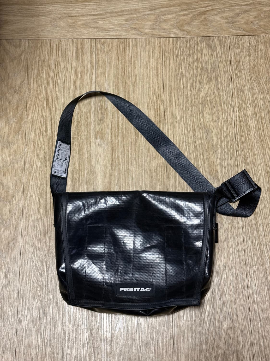 프라이탁 덱스터 올검 상품이미지1