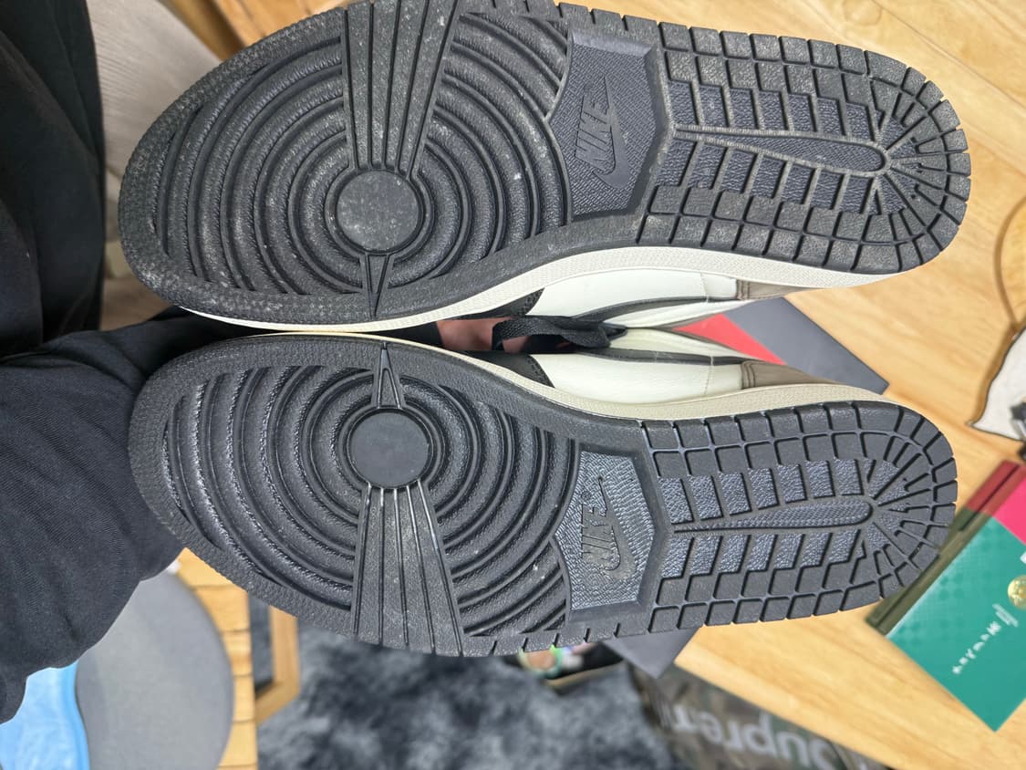 조던 1 레트로 하이 모카 상품이미지4