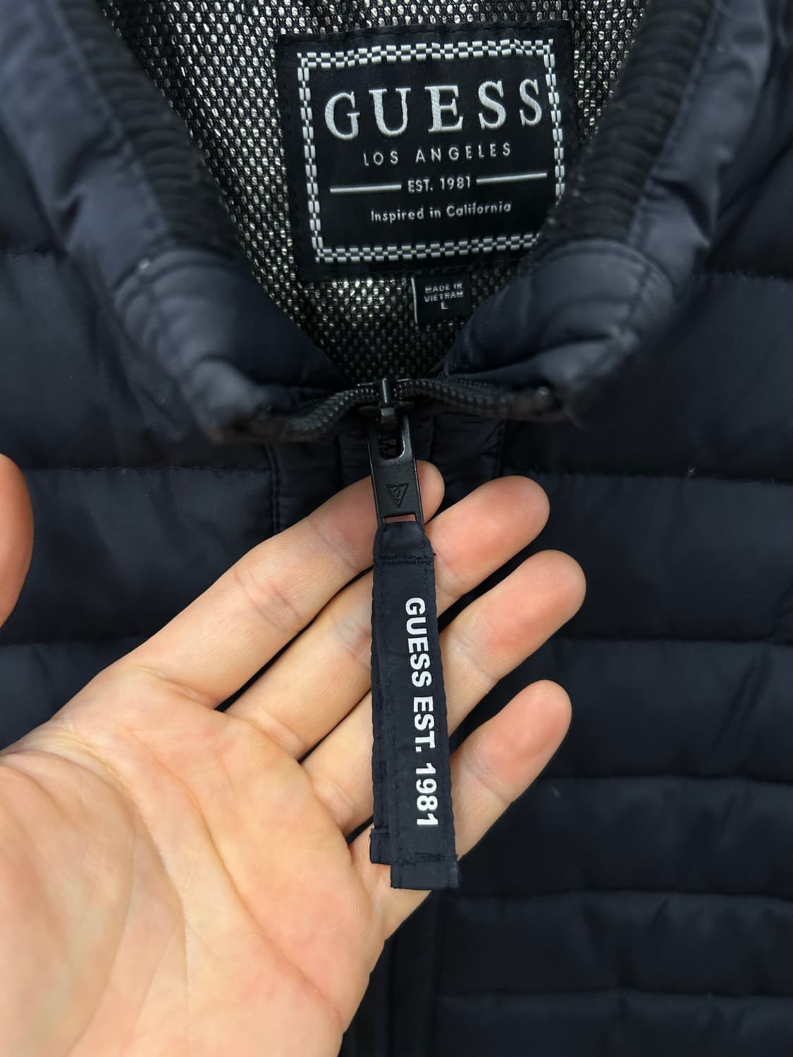 게스(GUESS) 블랙 구스 경량 패딩  상품이미지7