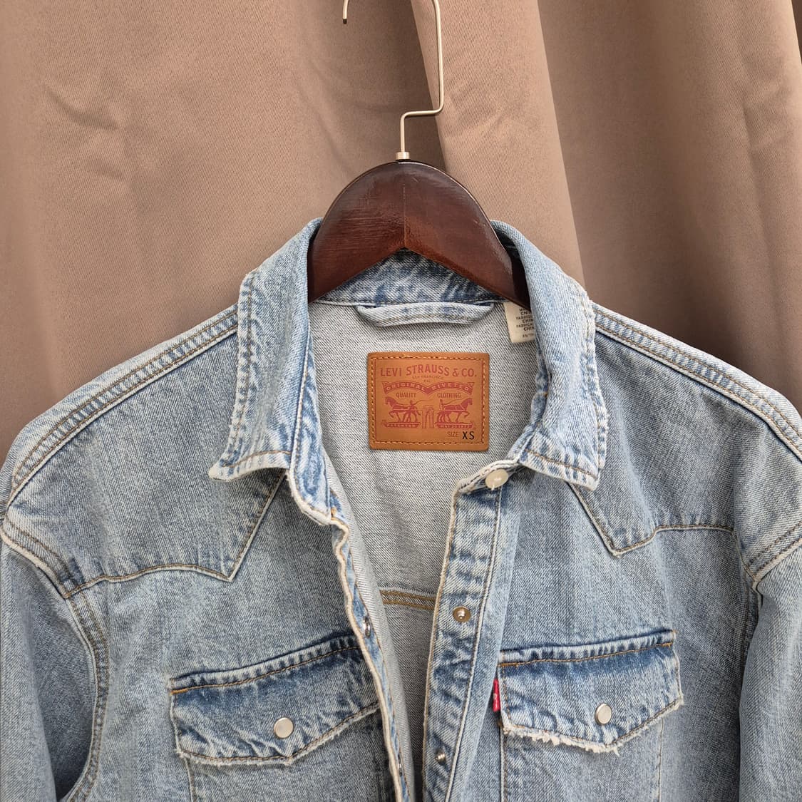 리바이스 프린트 데님 셔츠 상품이미지2