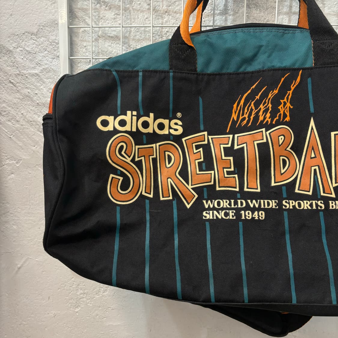 90s 아디다스 올드스쿨 빈티지 스트릿볼 베스킷볼 크로스백 OS 상품이미지4