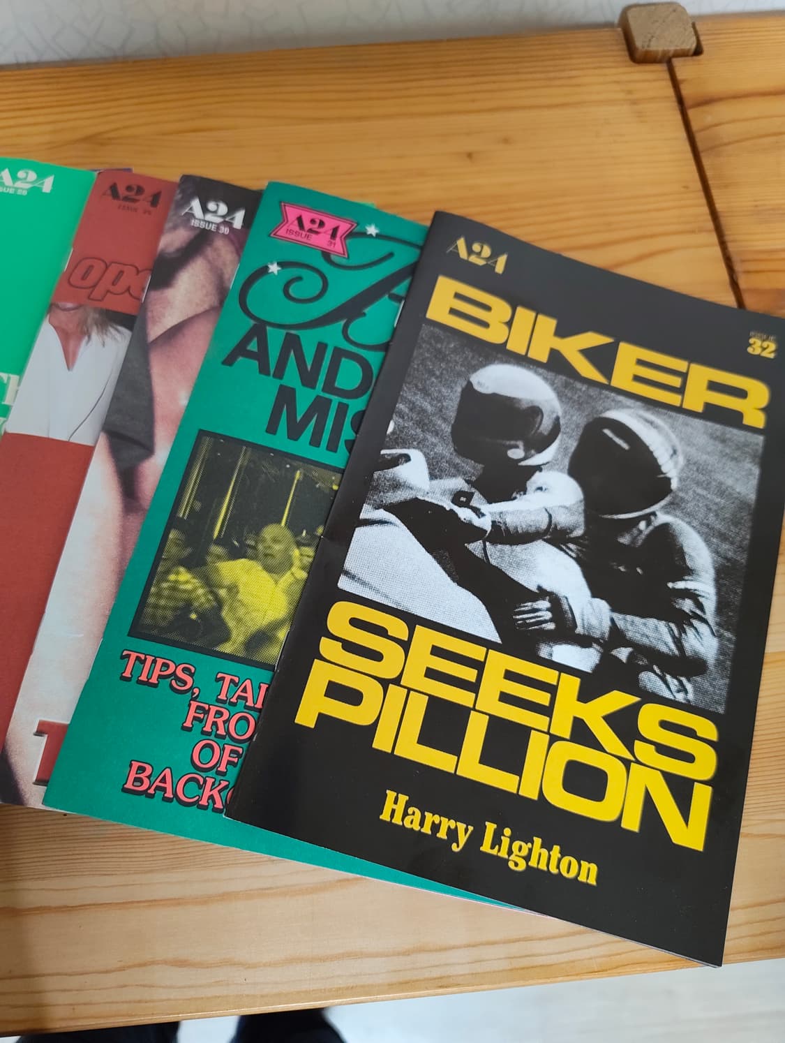 A24 Zines + 상품이미지3