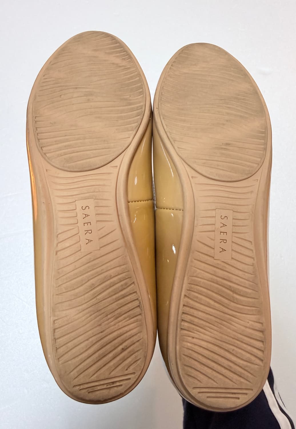 세라 SAERA 에나멜 플랫슈즈 235 상품이미지7