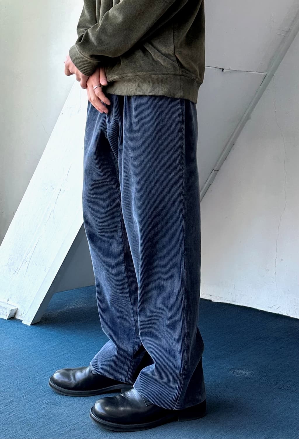 Heavy cord design 2 tuck wide pants 상품이미지9