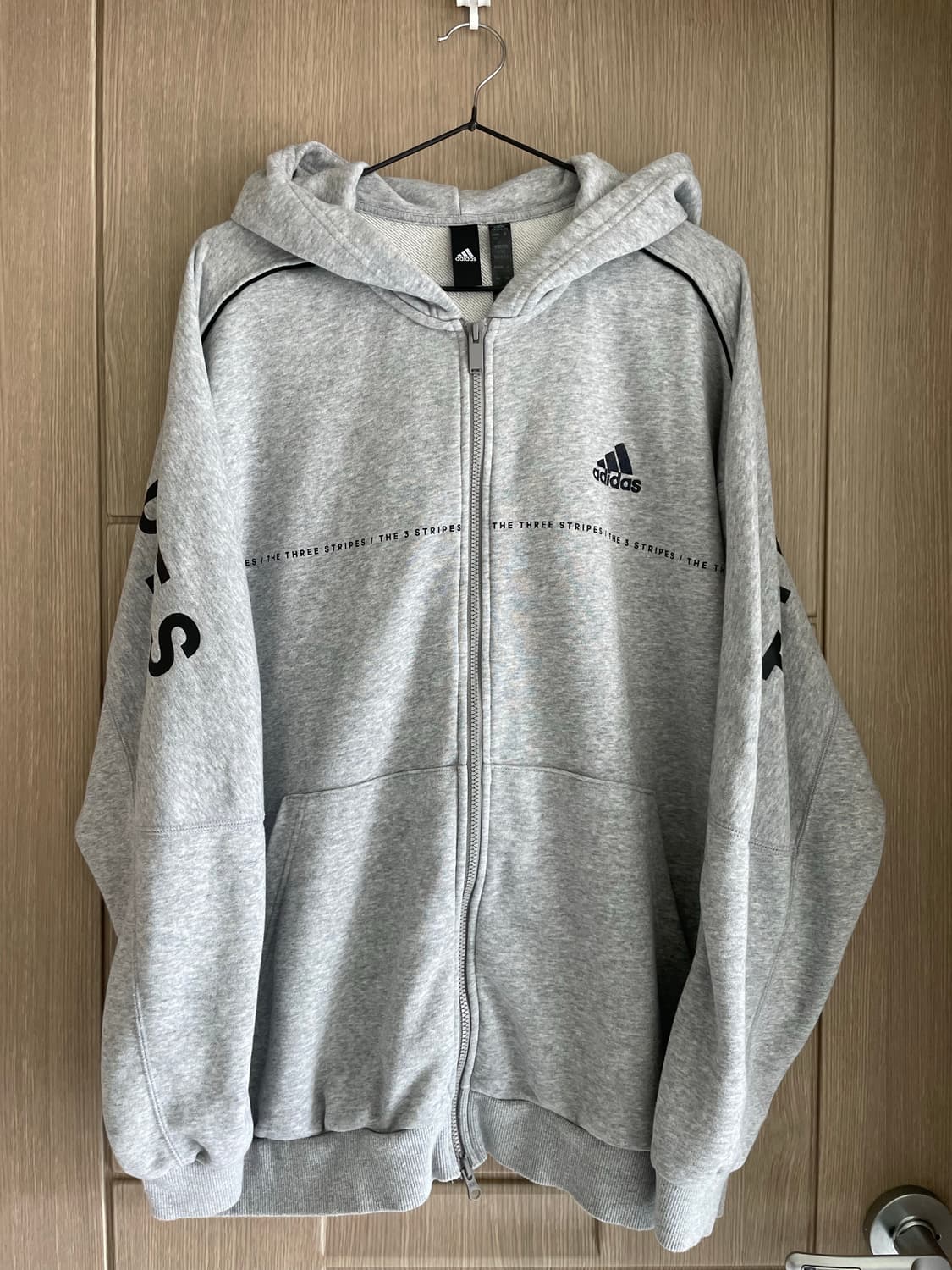 아디다스 그레이 후드집업 상품이미지1
