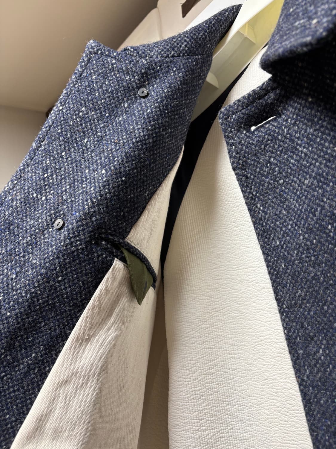 Document TWEED INVERTED PLEATS  발마칸 코트 상품이미지3