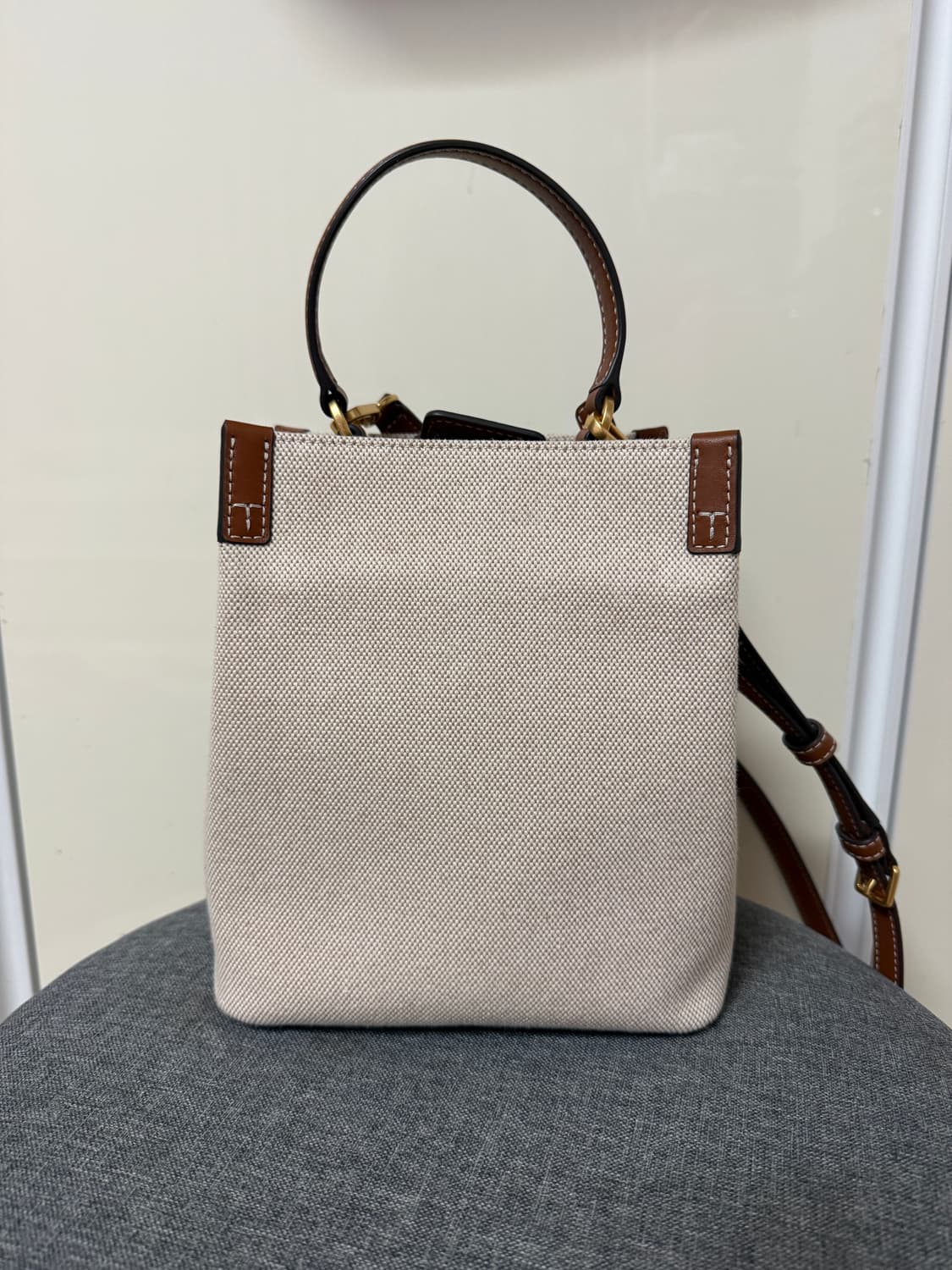 토리버치 캔버스 버킷백 새상품 상품이미지2