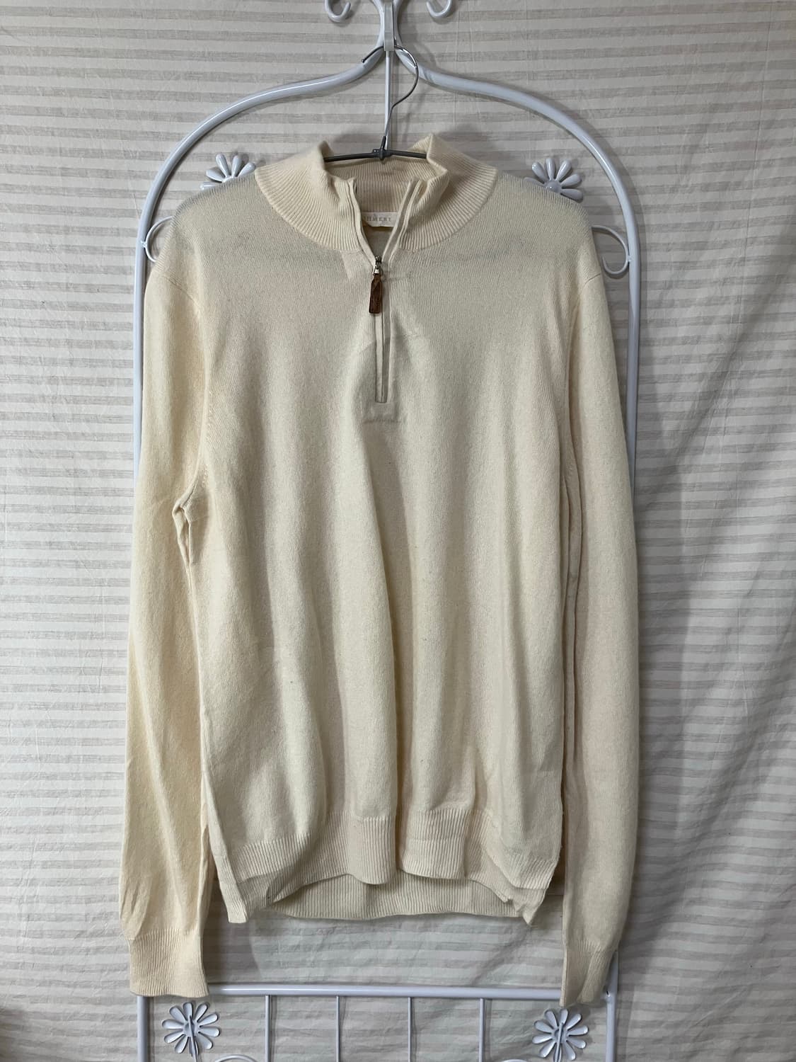 아이보리 하프집업 니트603 아이보리 색상의 하프집업 니트입니다. 은은한 상품이미지1