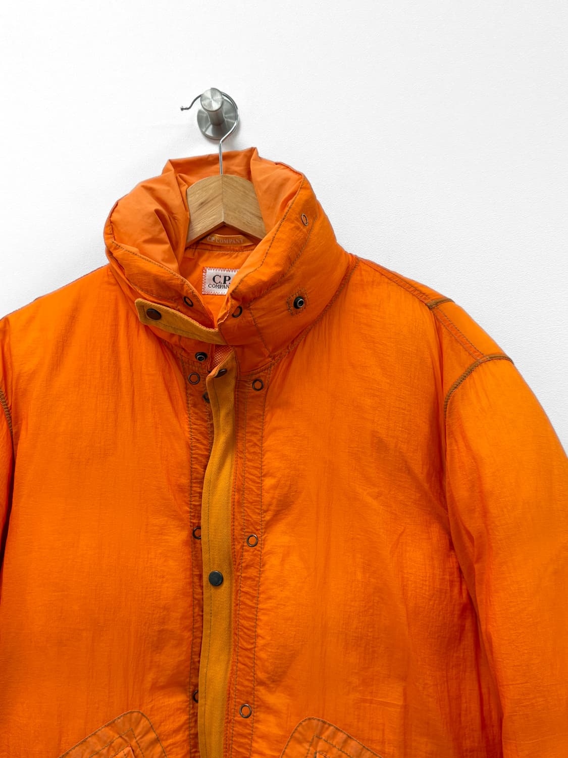 CP컴퍼니 디테쳐블 덕다운 패딩 자켓 오렌지 상품이미지2
