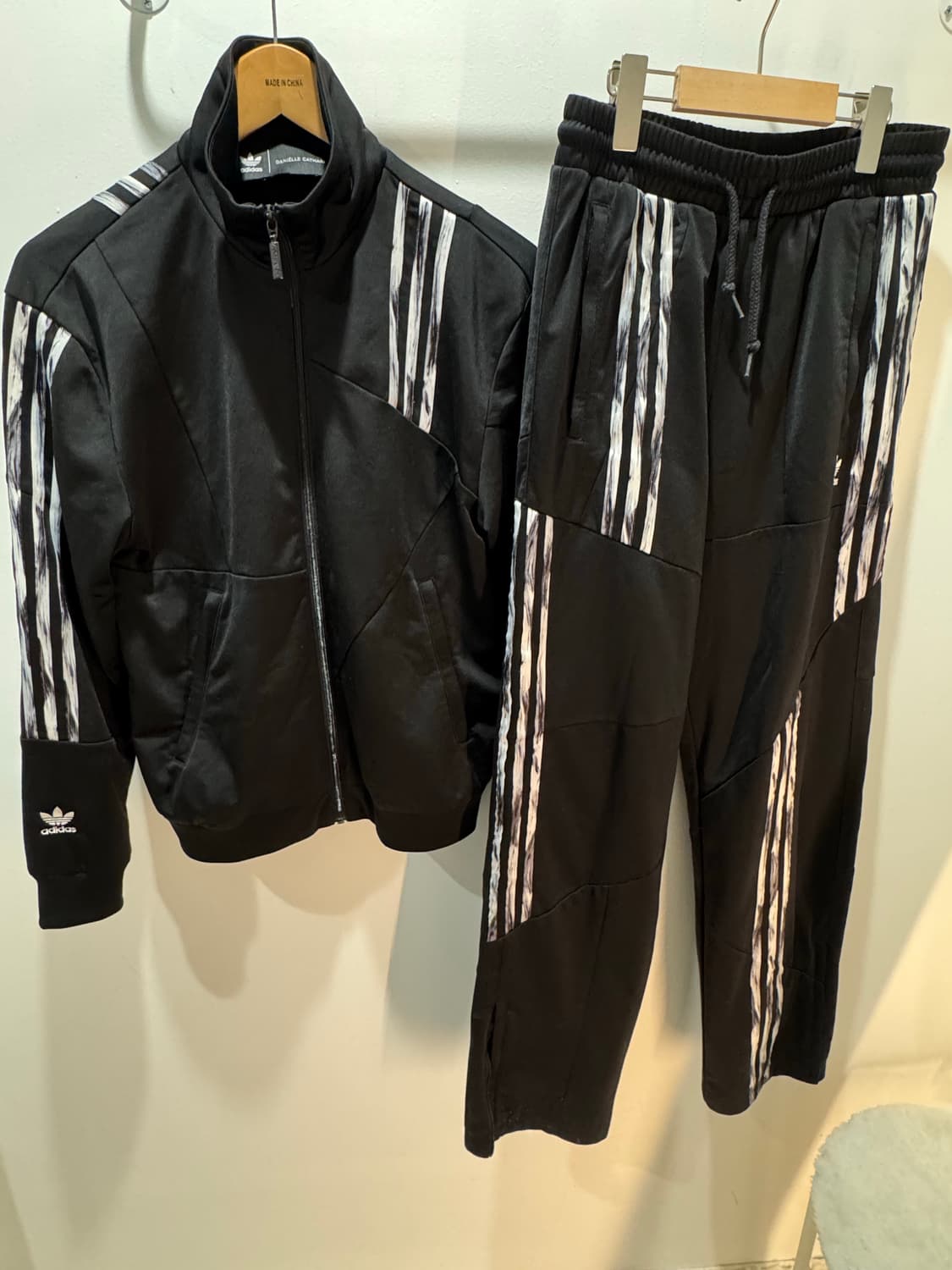 아디다스 다니엘 카타리 트레이닝복 세트 상품이미지1