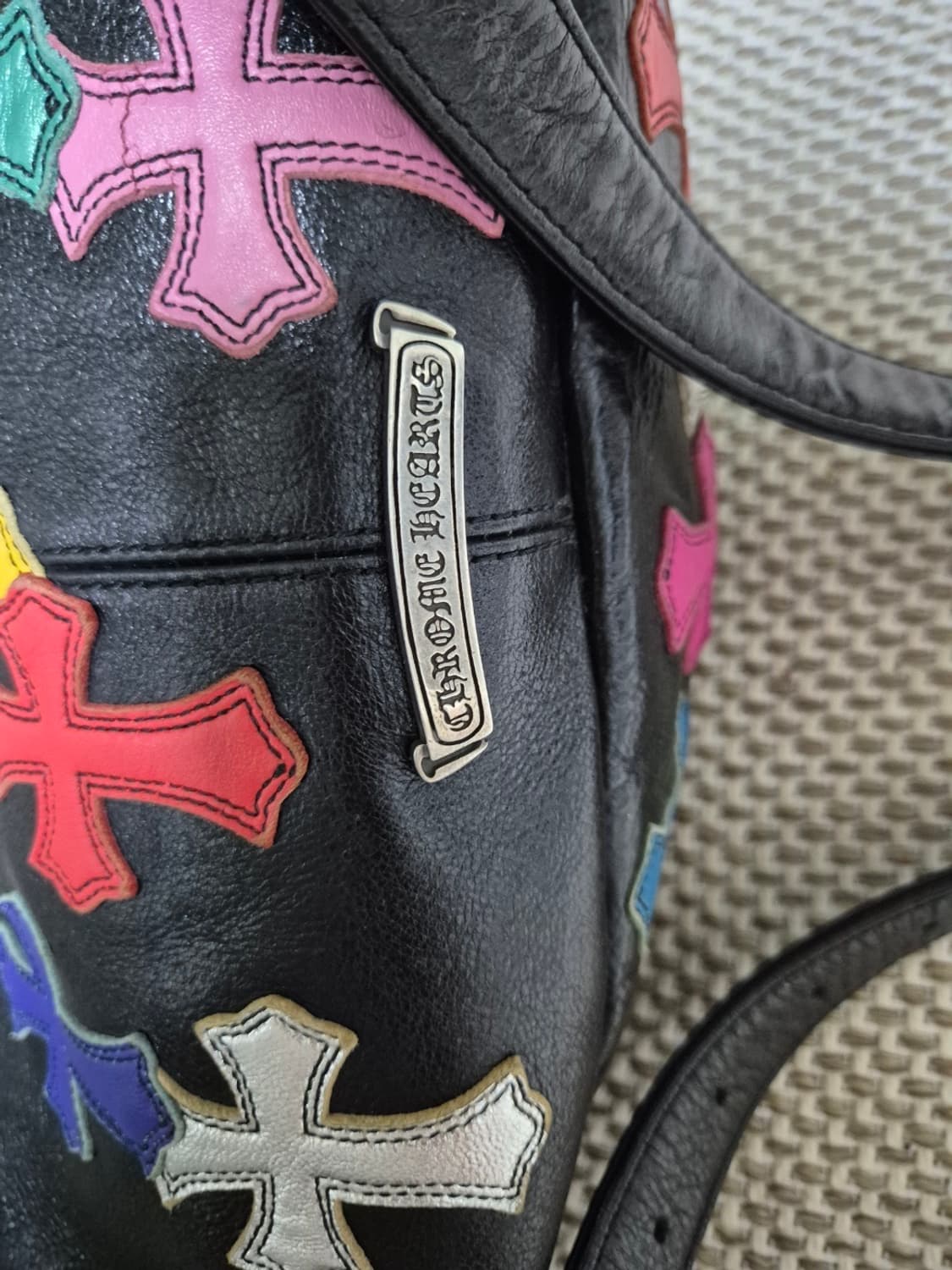 [OS] 크롬하츠 멀티 크로스 레더 블랙 스냅백 상품이미지3